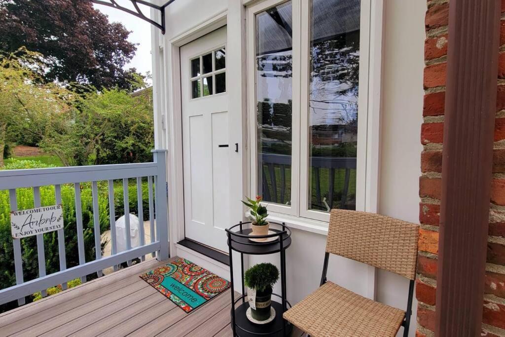 Unique & Peaceful Boston Home Exterior foto